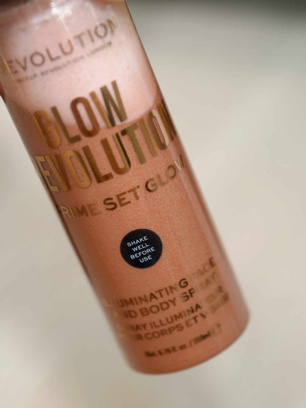 MAKEUP REVOLUTION GLOW REVOLUTION PRIME SET GLOW ILLUMINATING FACE & BODY SPRAY - Picture 5 of 5